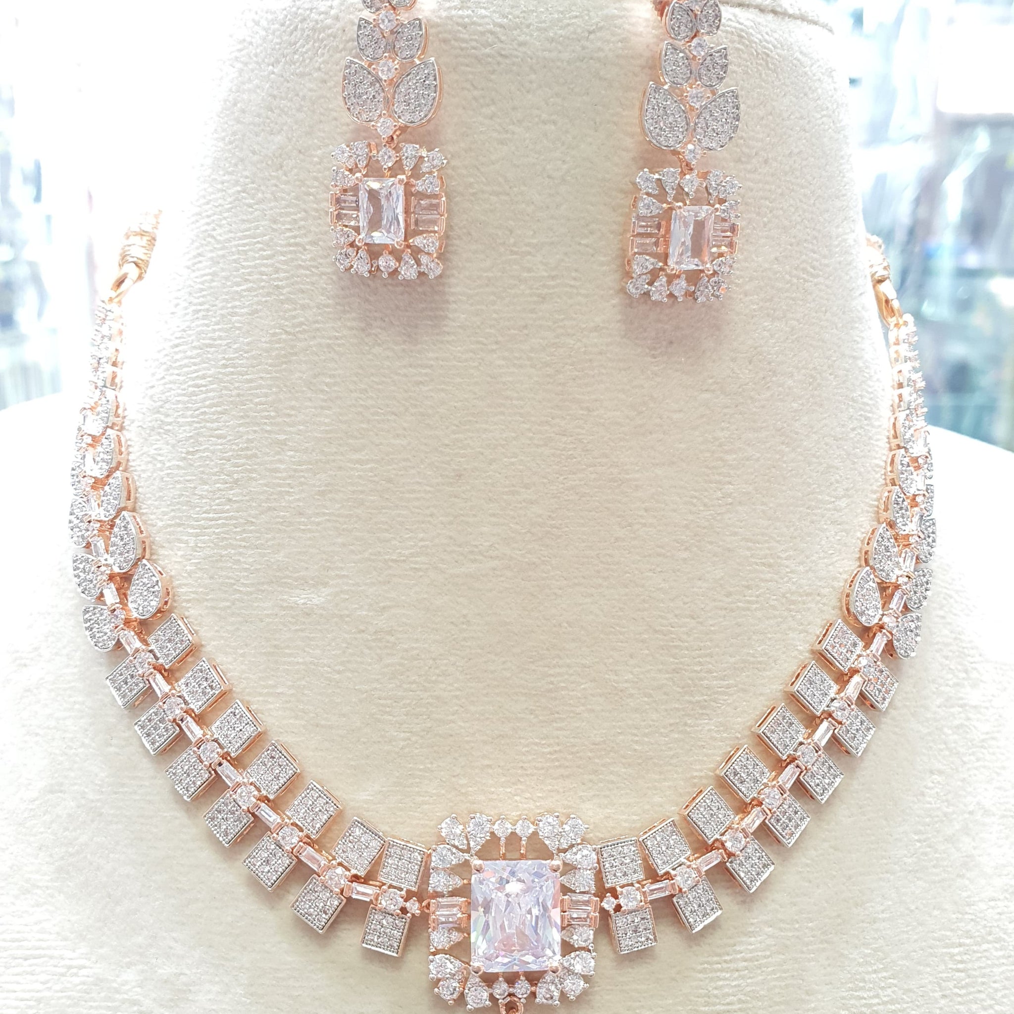 Necklace Set