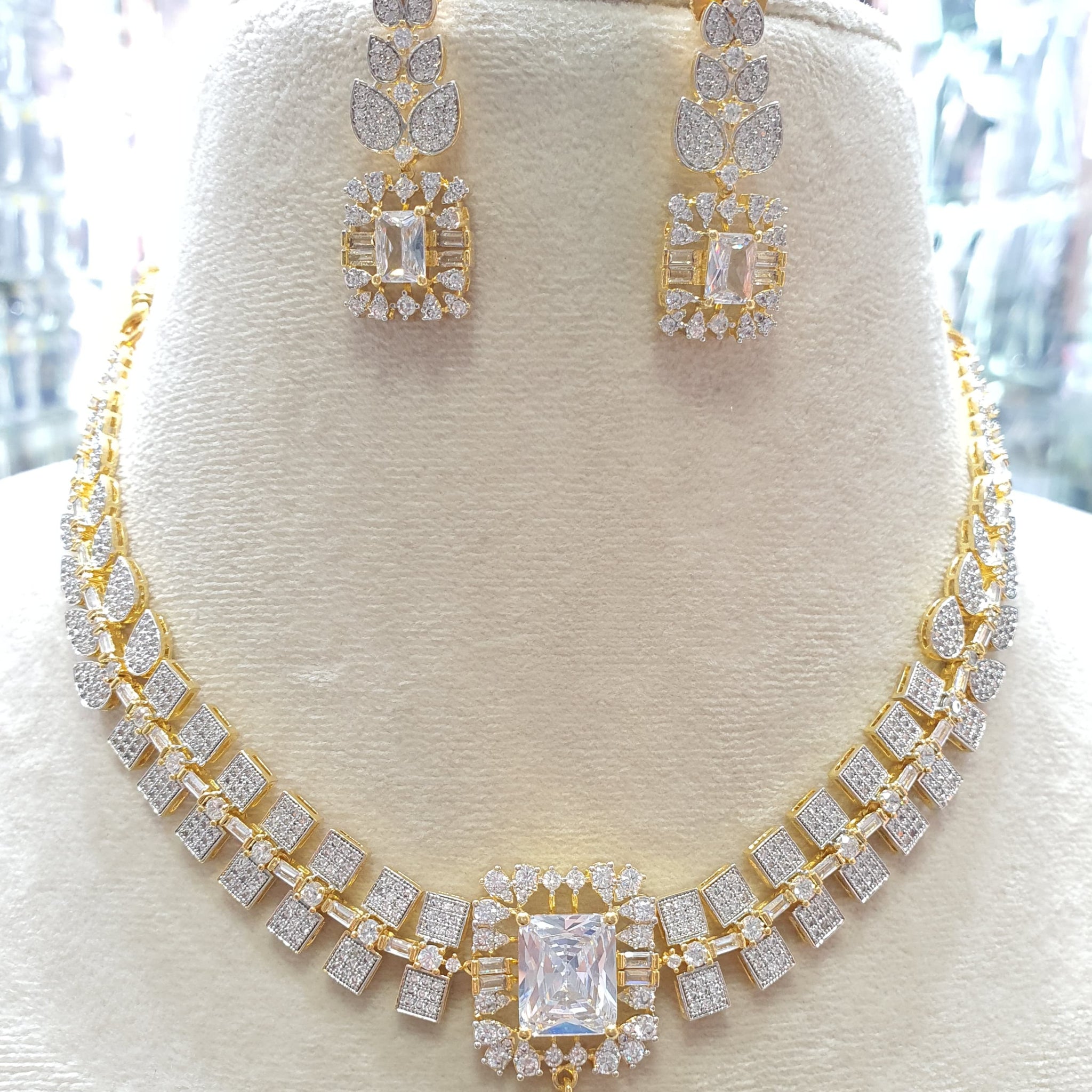 Necklace Set