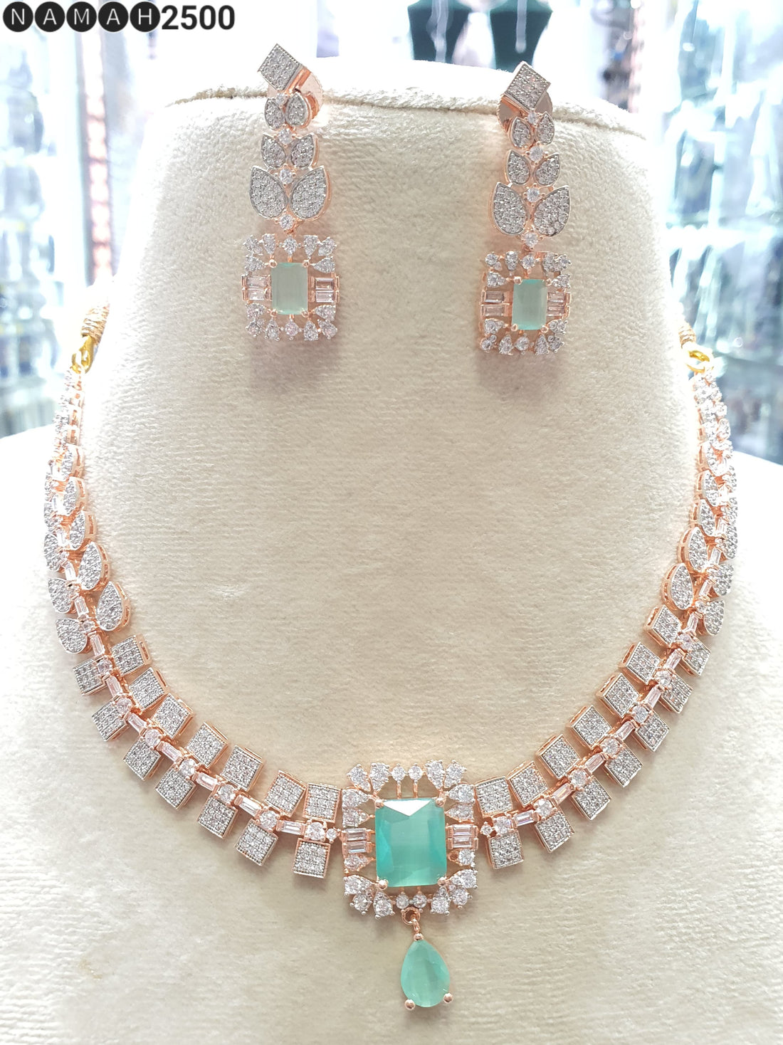 Necklace Set