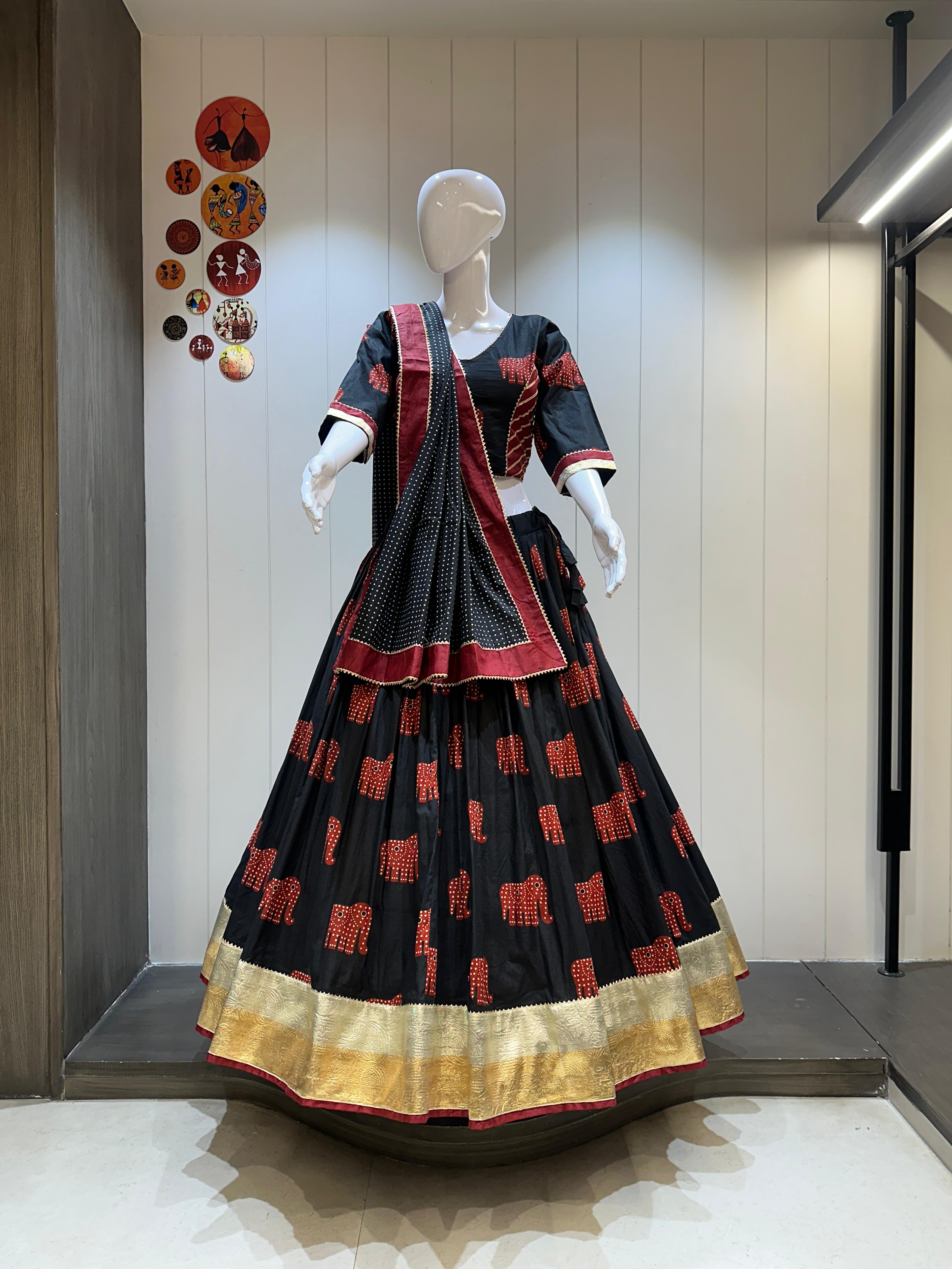 Black Gujarati chaniya choli for garba