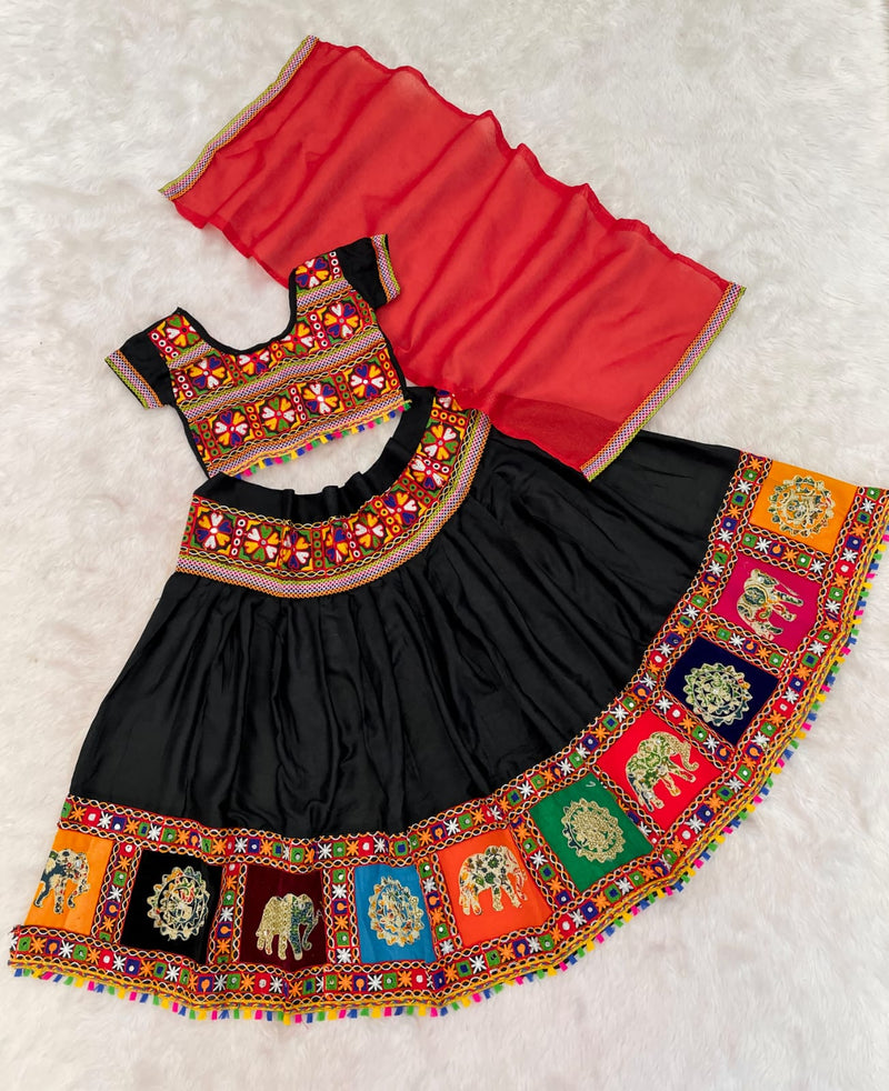 Navratri Chaniya Choli