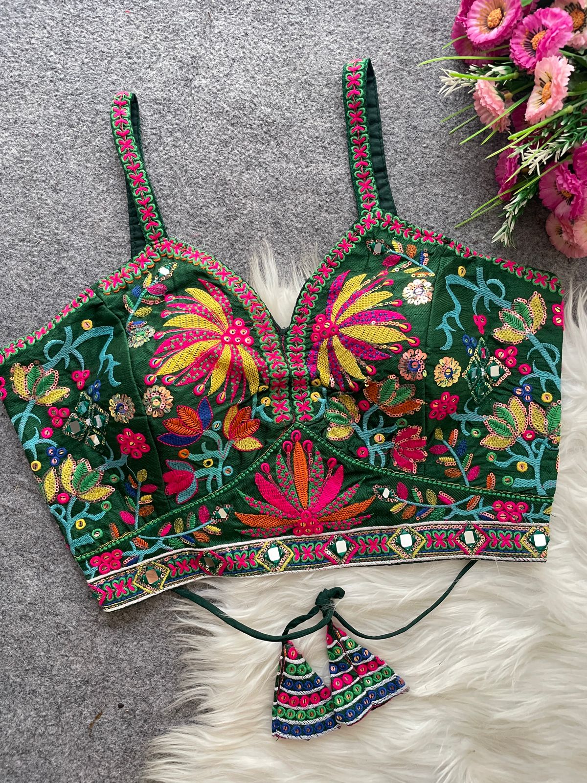 Sleeves Less Blouse
