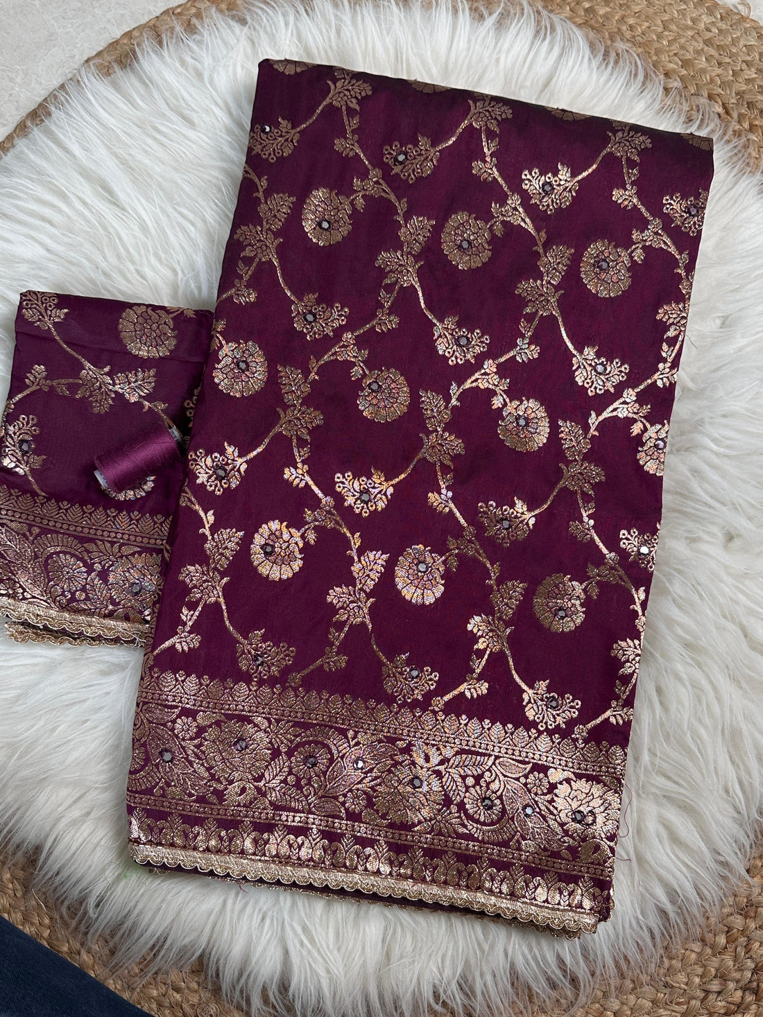 Wine Pure Soft Silk Banarasi Saree Banarasi Saree Anant Tex Exports Pvt.Ltd..
