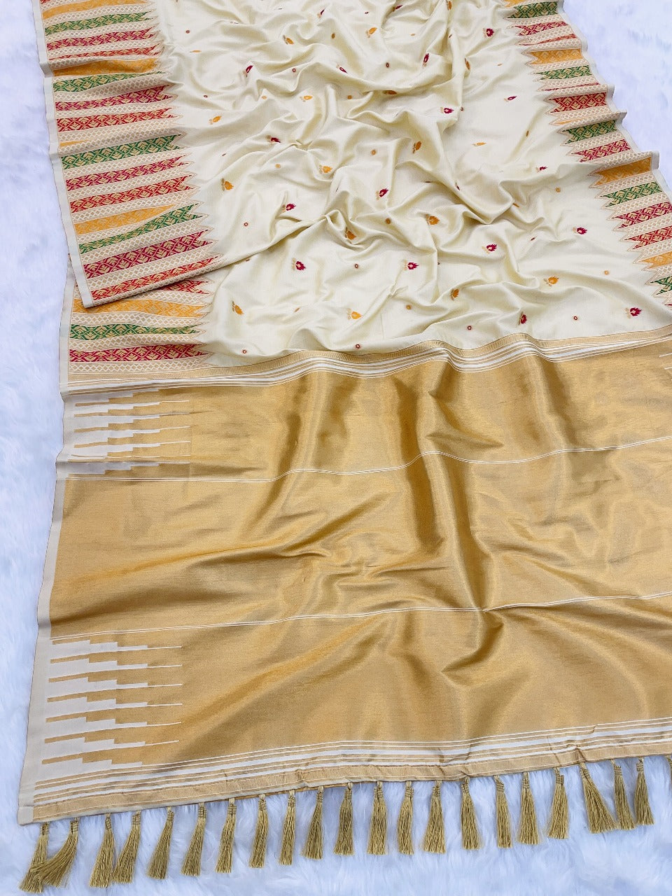 Cream Soft Silk Meenakari Zari Woven Saree Banarasi Saree Anant Tex Exports Pvt.Ltd..