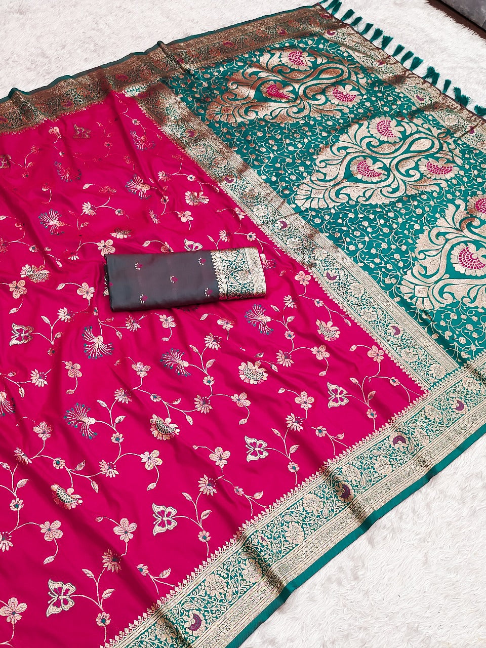 Pink Banarasi Jaal Zari Woven Silk Banarasi Saree Banarasi Silk Saree Anant Tex Exports Pvt.Ltd..