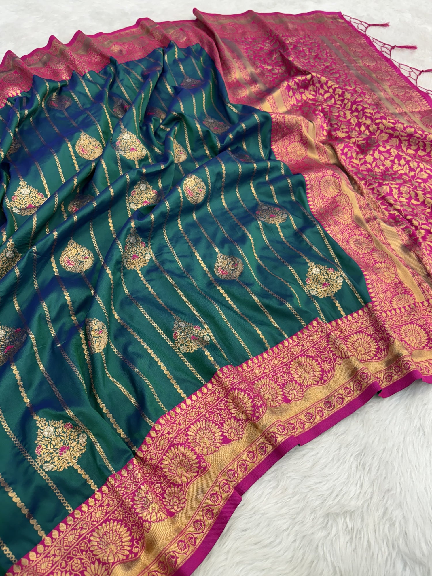 Green Soft Silk Zari Woven Patola Banarasi Saree Soft Silk Saree Anant Tex Exports Pvt.Ltd..