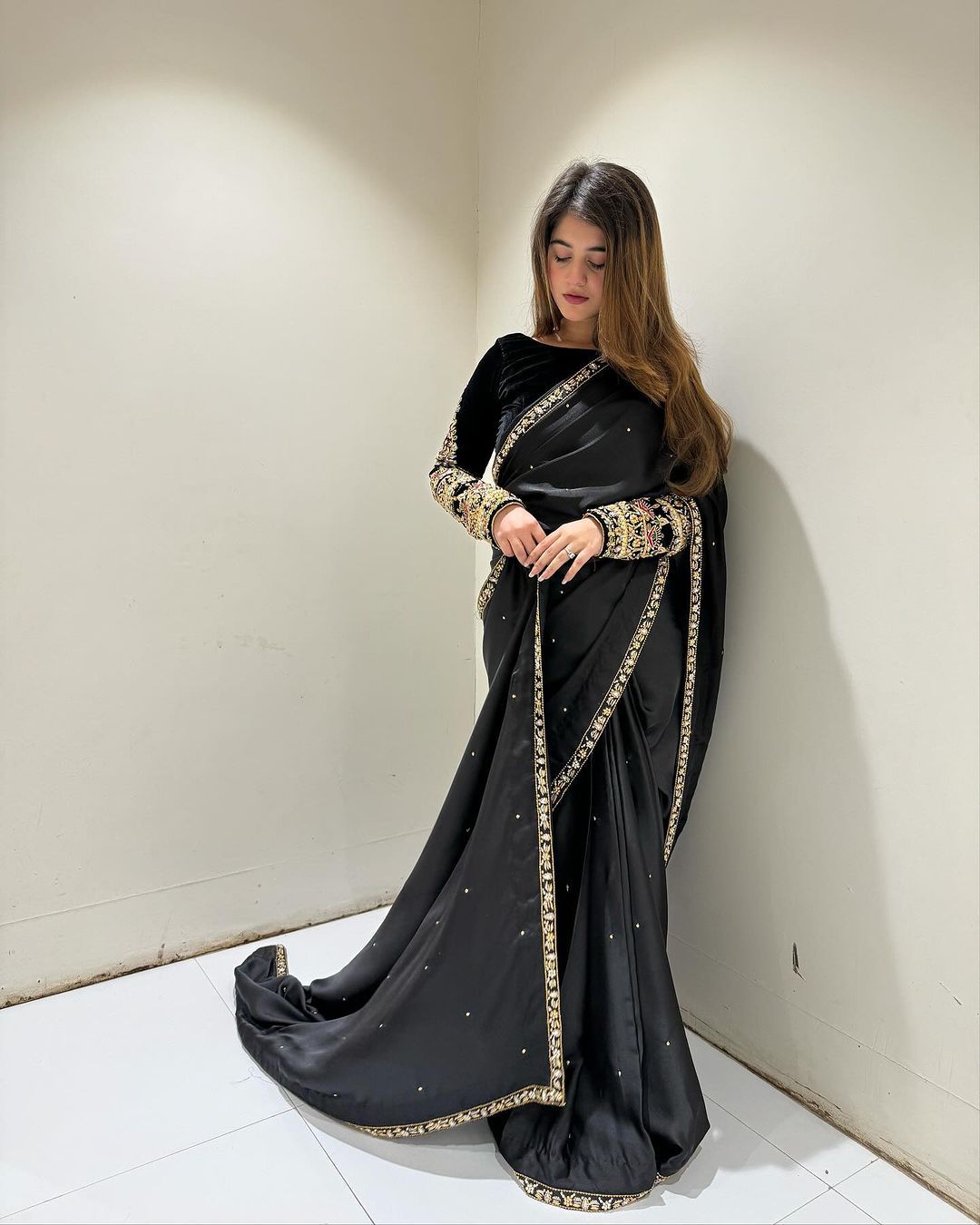 Black Pure 9000 Velvet With Embroidery Work Velvet Saree