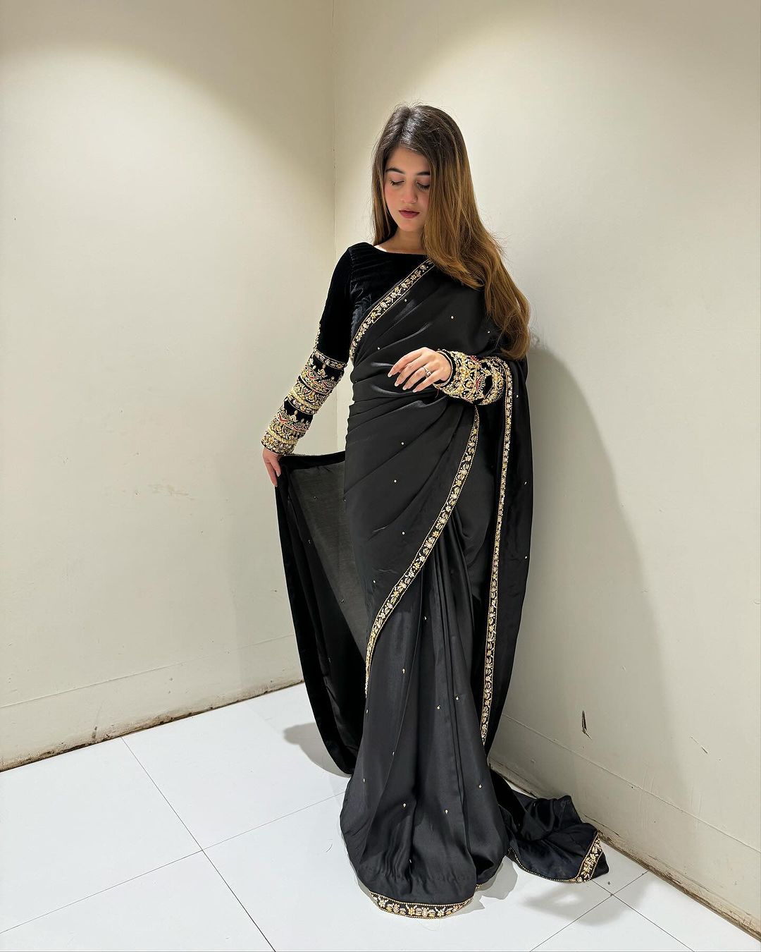 Black Pure 9000 Velvet With Embroidery Work Velvet Saree