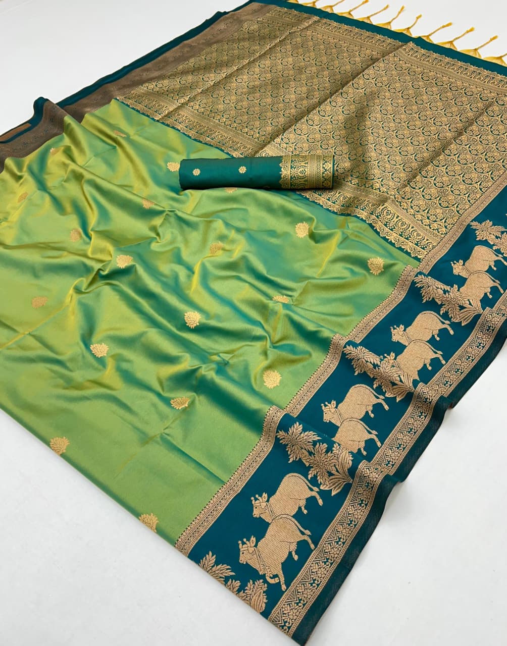 Green Pure Soft Silk Pichwai Handloom Weaving Silk Saree