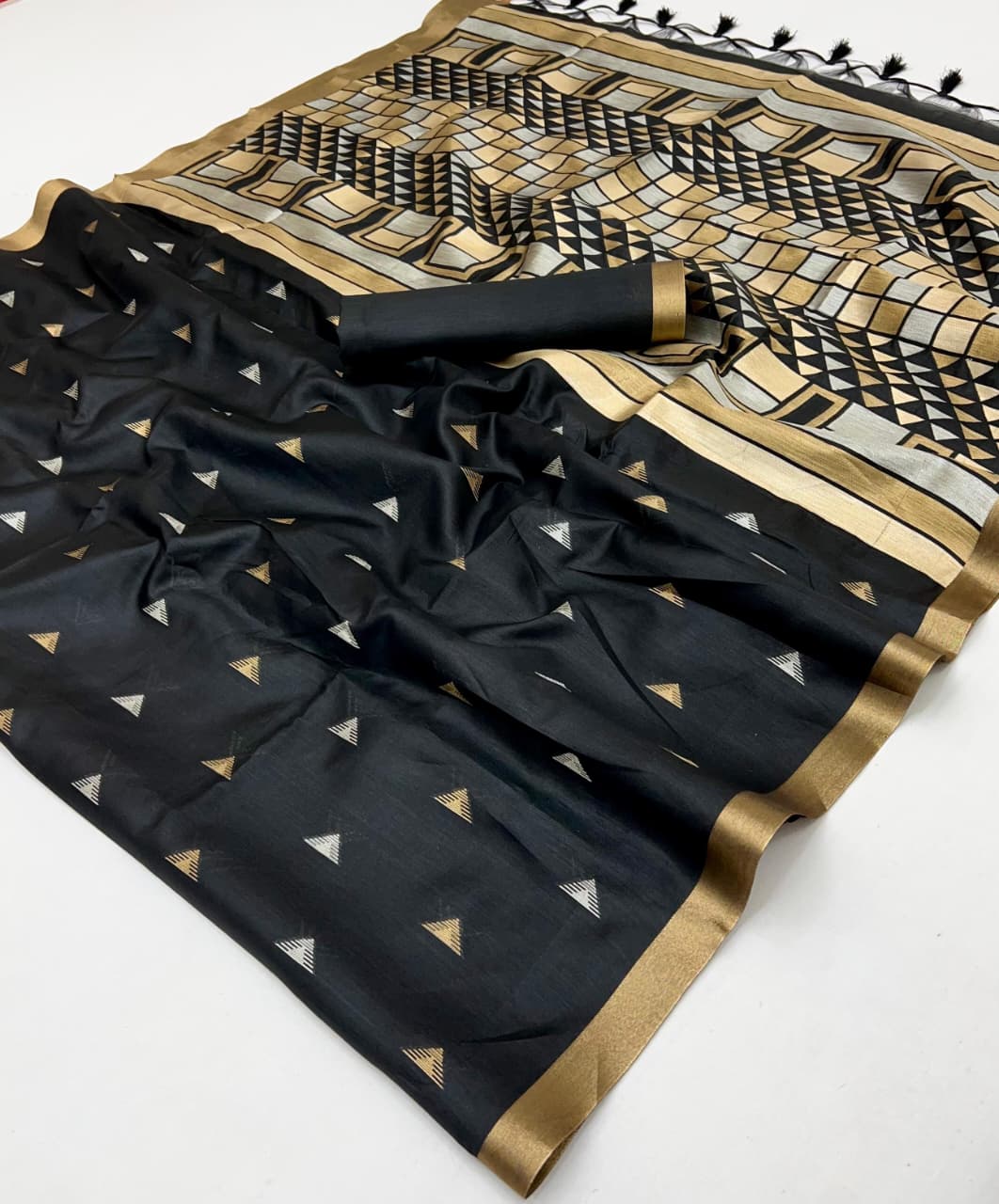 Black Pure Tussar Silk Handloom Weaving Saree