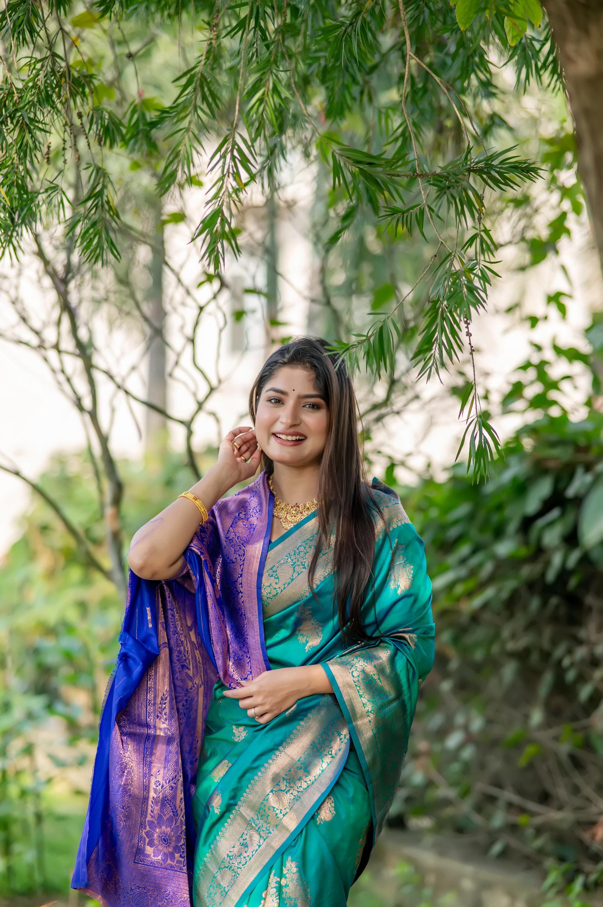 Green Pure Soft Banarasi Katan Silk Banarasi Saree Soft Silk Saree Anant Tex Exports Pvt.Ltd..