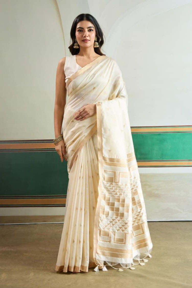 White Pure Tussar Silk Handloom Weaving Saree