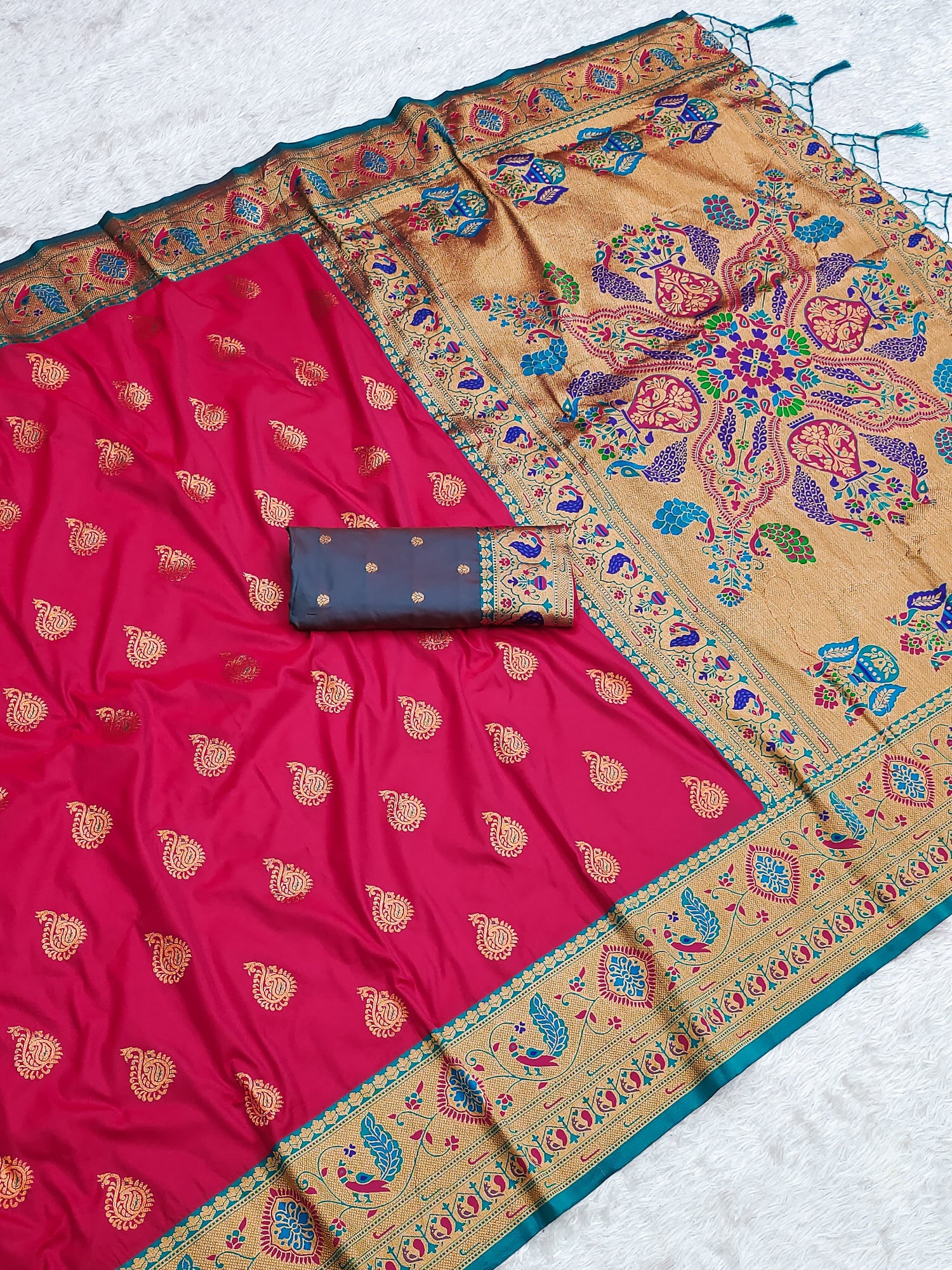 Pink Zari Woven Peacock Paithani Silk Saree Paithani Saree Anant Tex Exports Pvt.Ltd..
