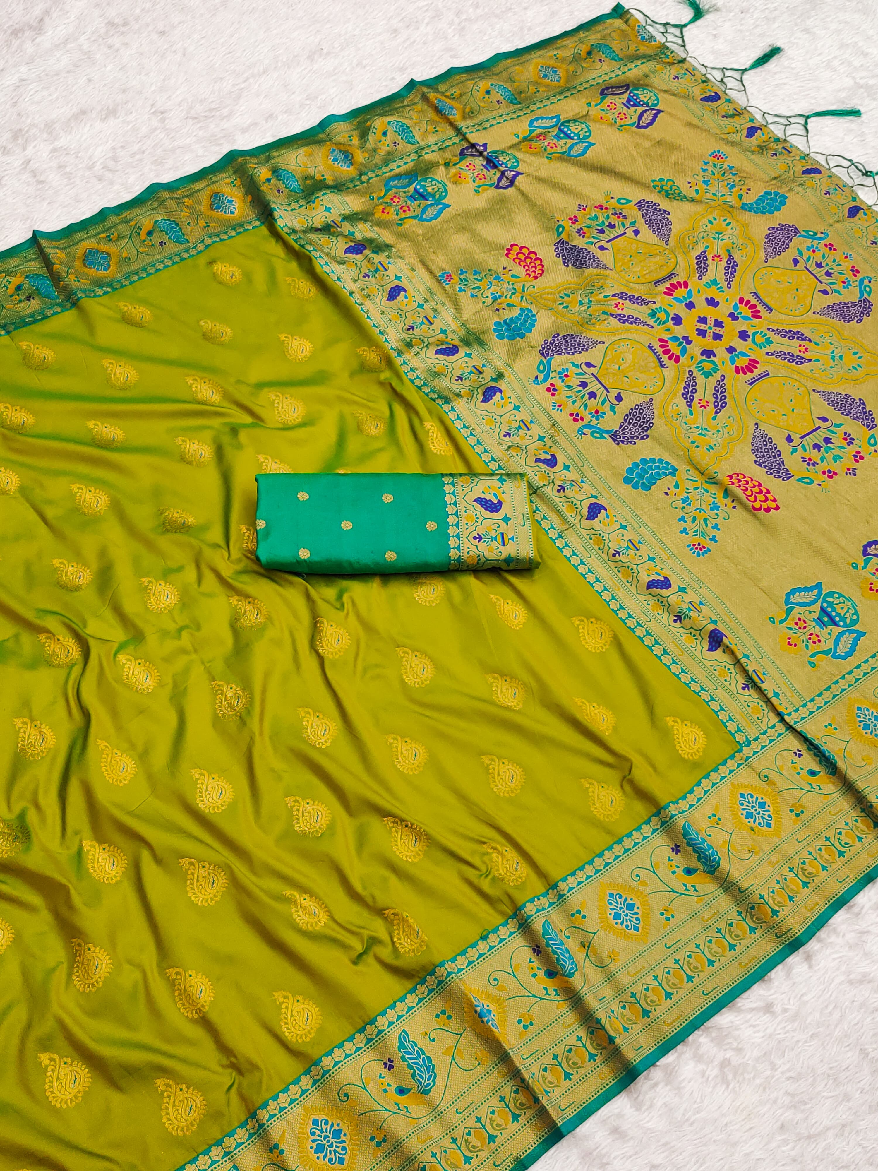 Mehendi Green Zari Woven Peacock Paithani Silk Saree