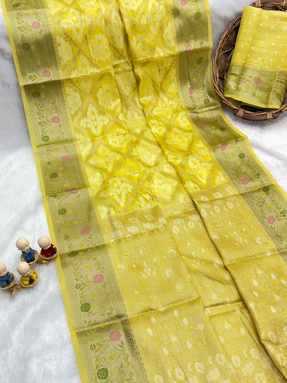 Yellow Pure Organza Silk Bandhani Patola Organza Saree Organza Saree Anant Tex Exports Pvt.Ltd..
