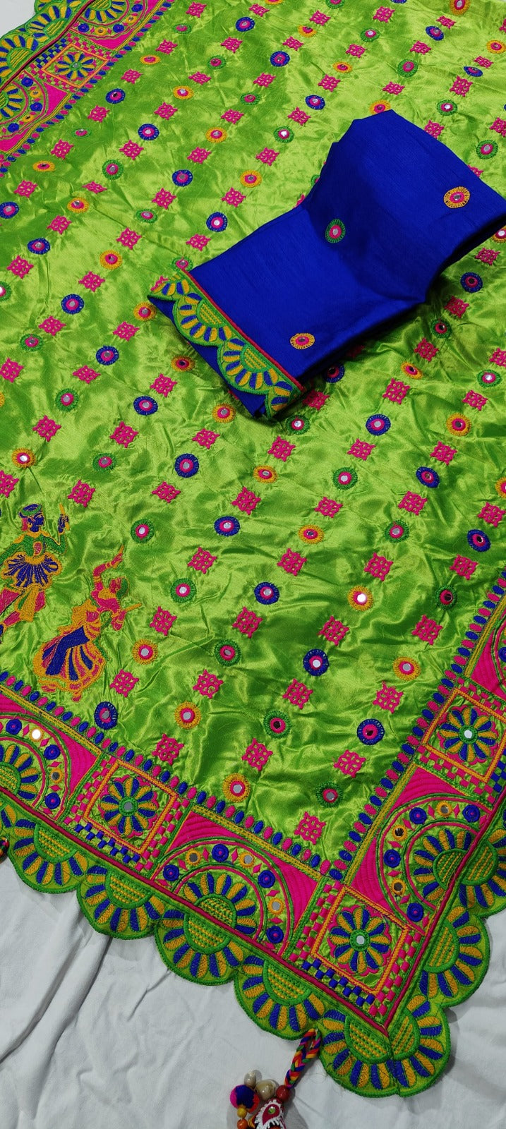 Green Pure Silk Gamthi Work Real Diamond Patola Saree