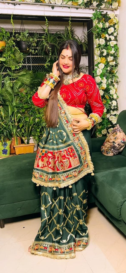 Green Pure Jacquard Soft Silk Traditional Bandhani Saree Panetar Saree Anant Tex Exports Pvt.Ltd..