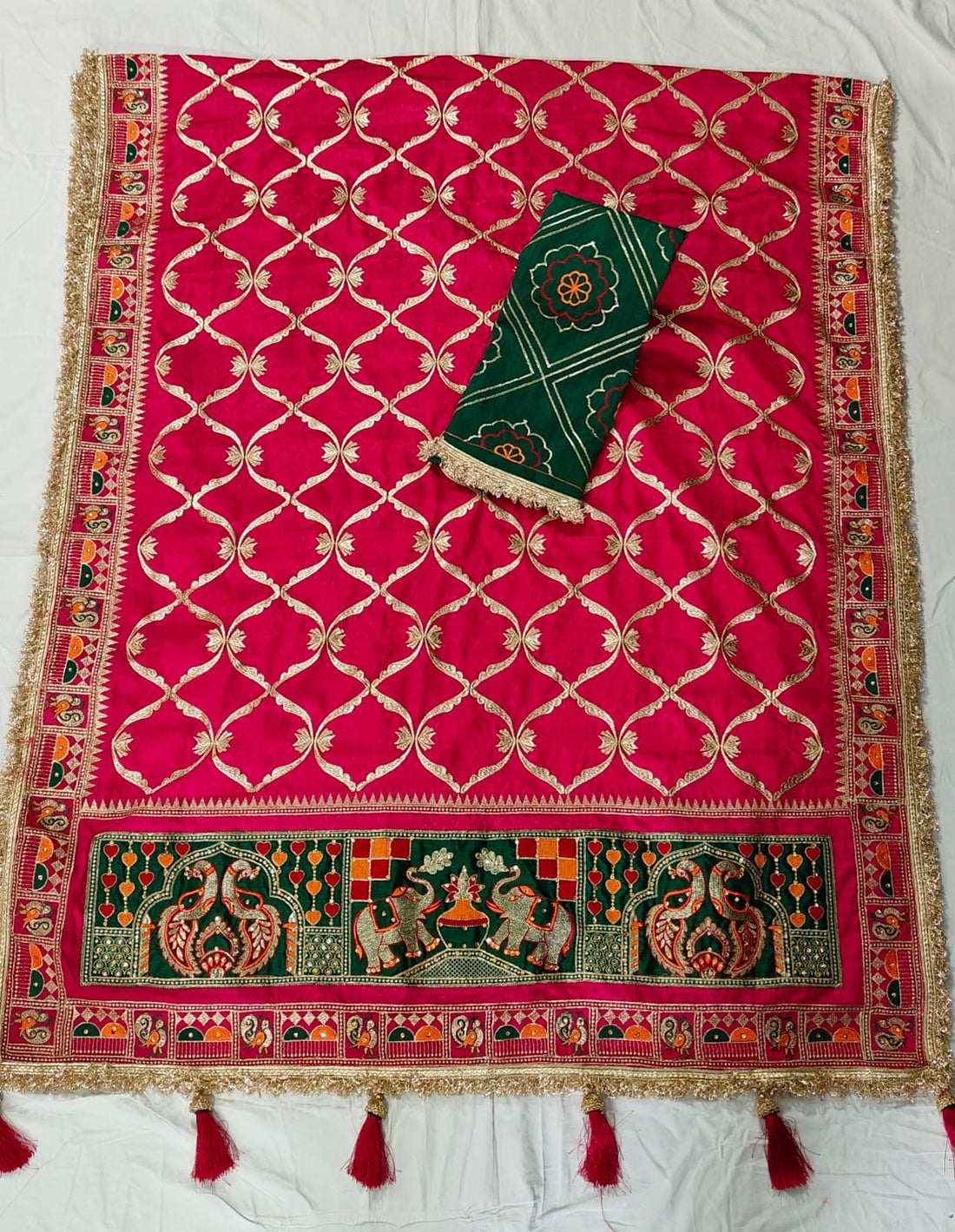 Red Pure Jacquard Soft Silk Traditional Bandhani Saree Panetar Saree Anant Tex Exports Pvt.Ltd..
