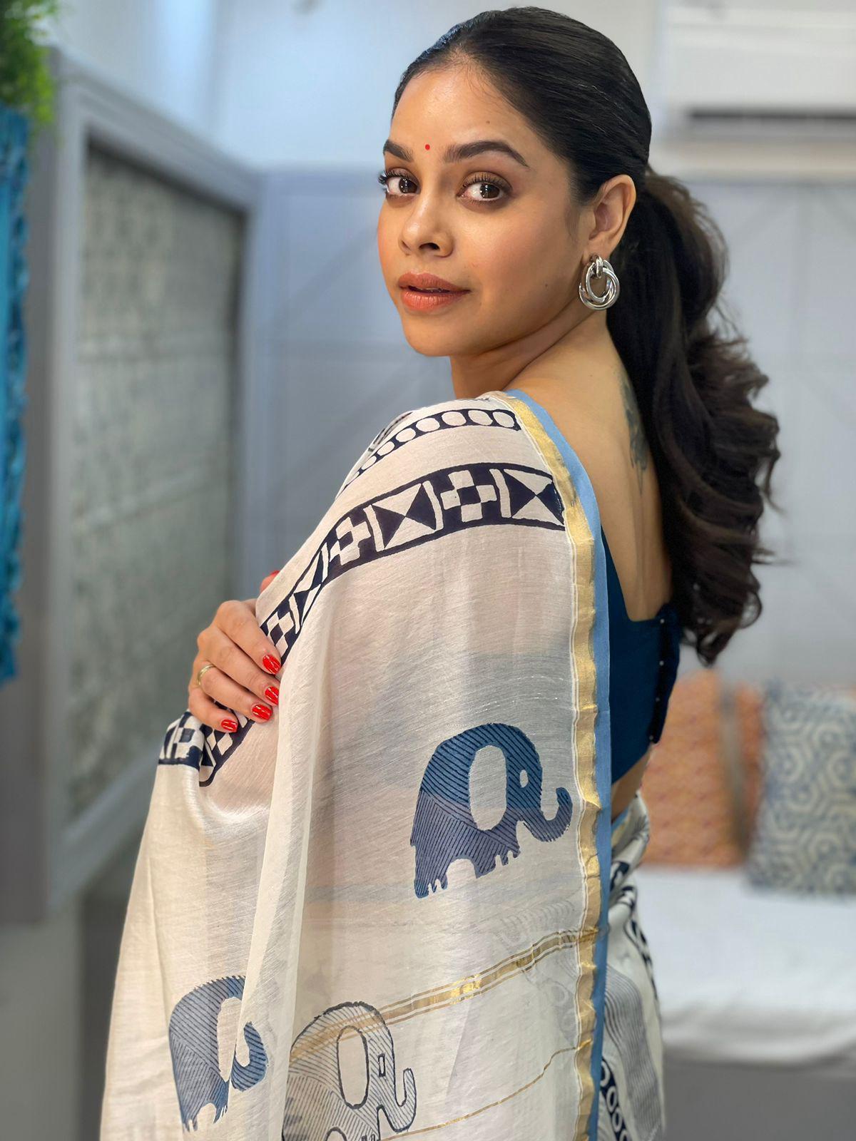 White Pure Soft Linen Cotton Saree Cotton saree Anant Tex Exports Pvt.Ltd..