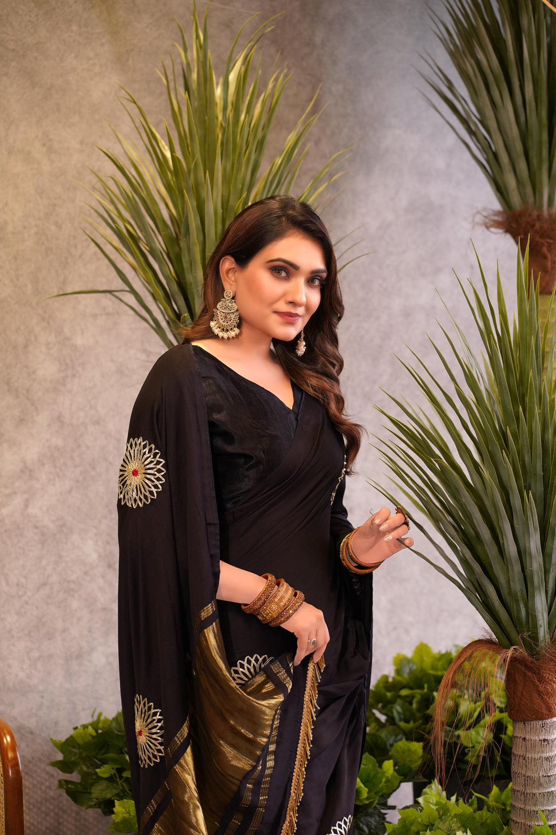 Black Pure Gaji Silk Jaipuri Gota Patti Work Saree Gajji Silk Saree Anant Tex Exports Pvt.Ltd..