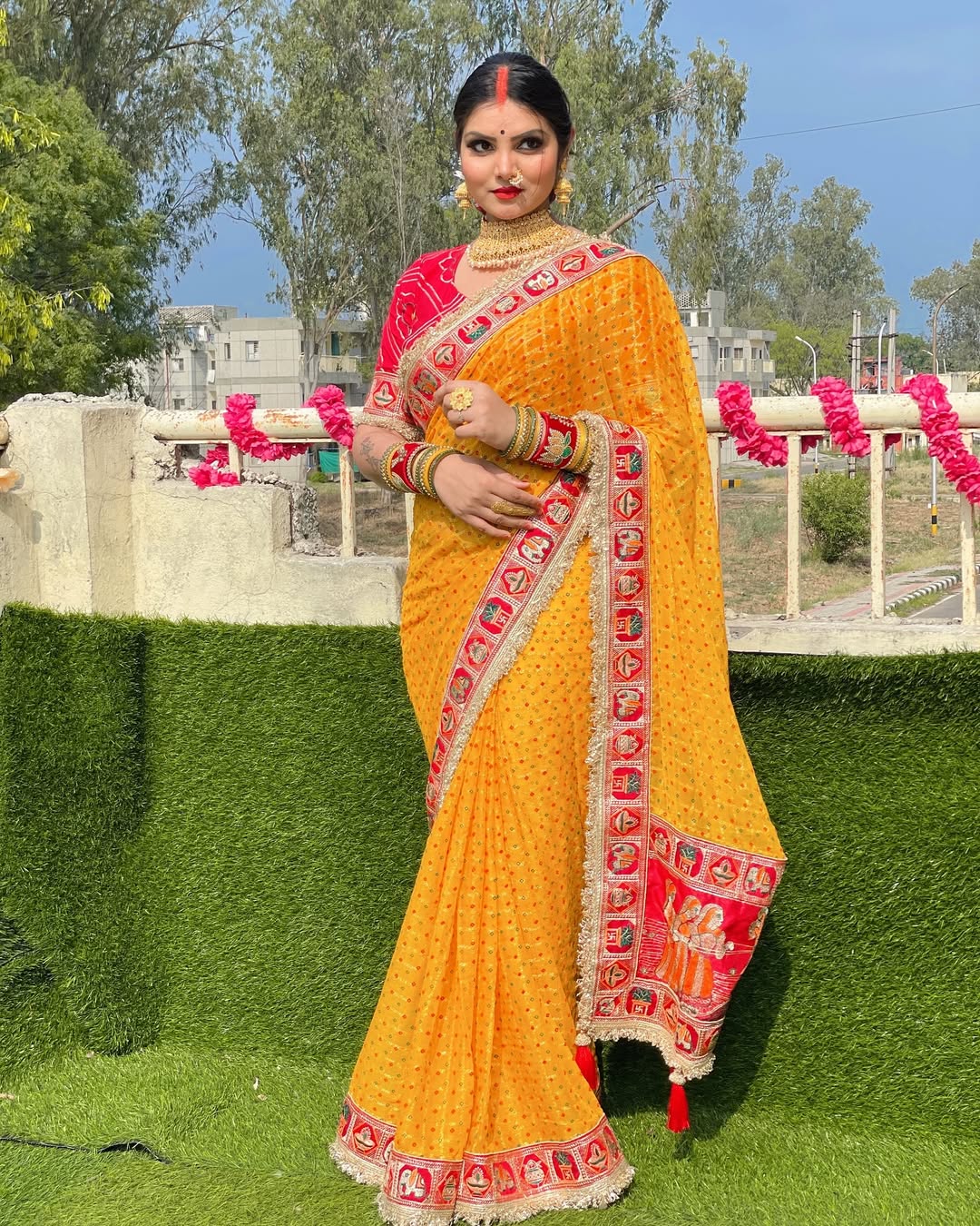 Yellow Pure Heavy Soft Silk Bandhani Gharchola Chex Panetar Saree
