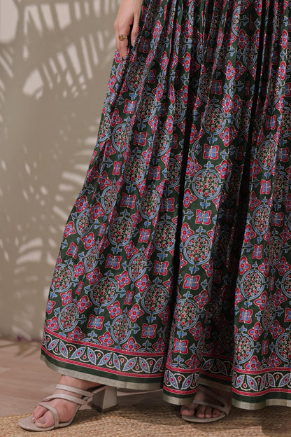Green Pure Silk Blend with Jacket Long Gown 
