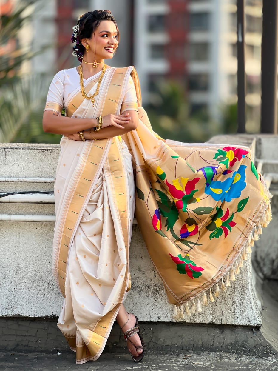 White Wedding Special Nauvari Paithani Soft Silk Saree ##color## Paithani Saree with premium fabric and embroidery