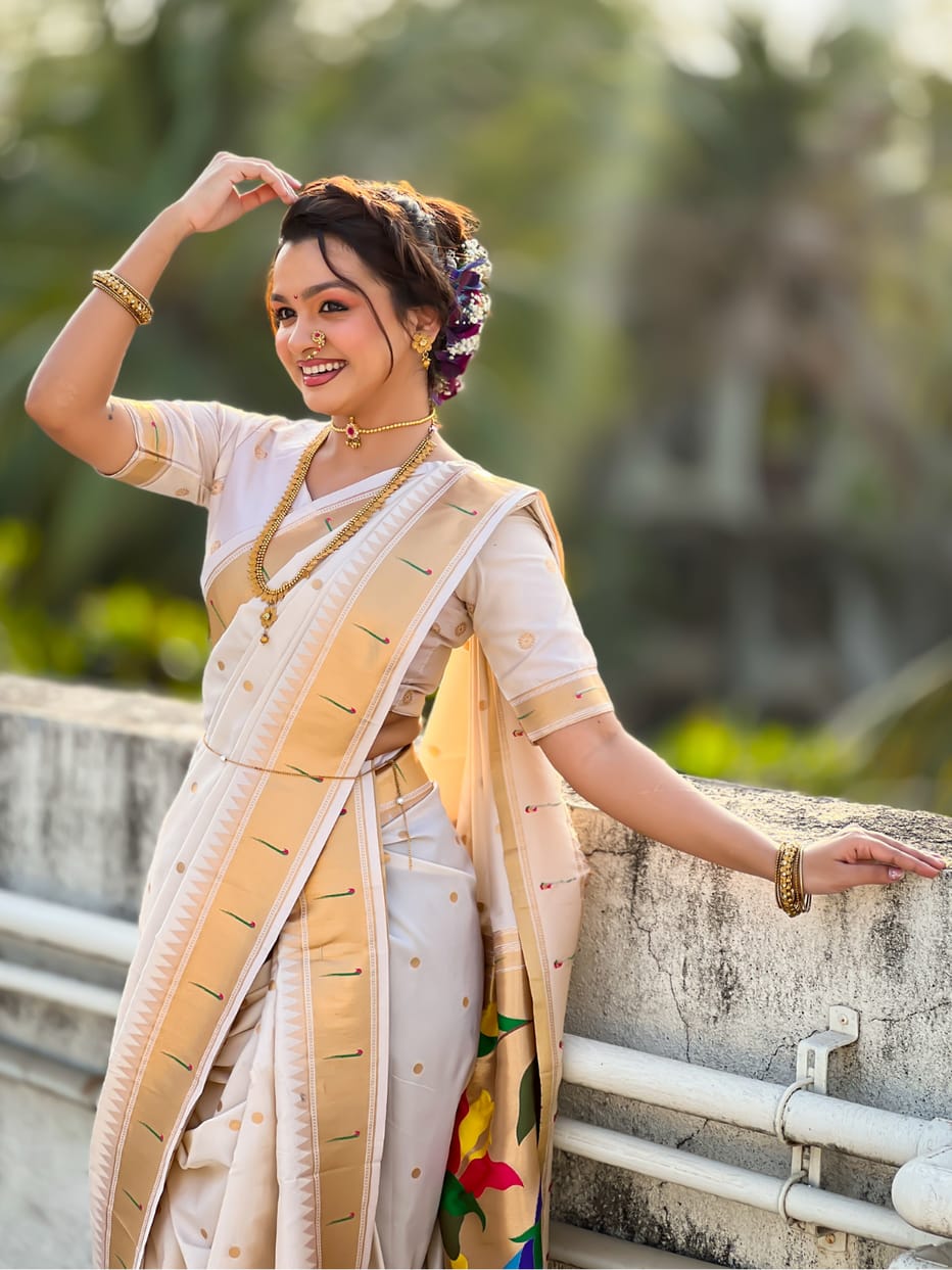 White Wedding Special Nauvari Paithani Soft Silk Saree 