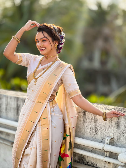 White Wedding Special Nauvari Paithani Soft Silk Saree 