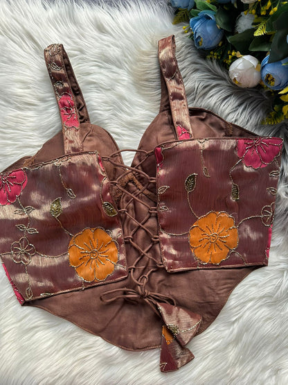 Brown Spaghetti Heavy Position Print SleevesLess Blouse 