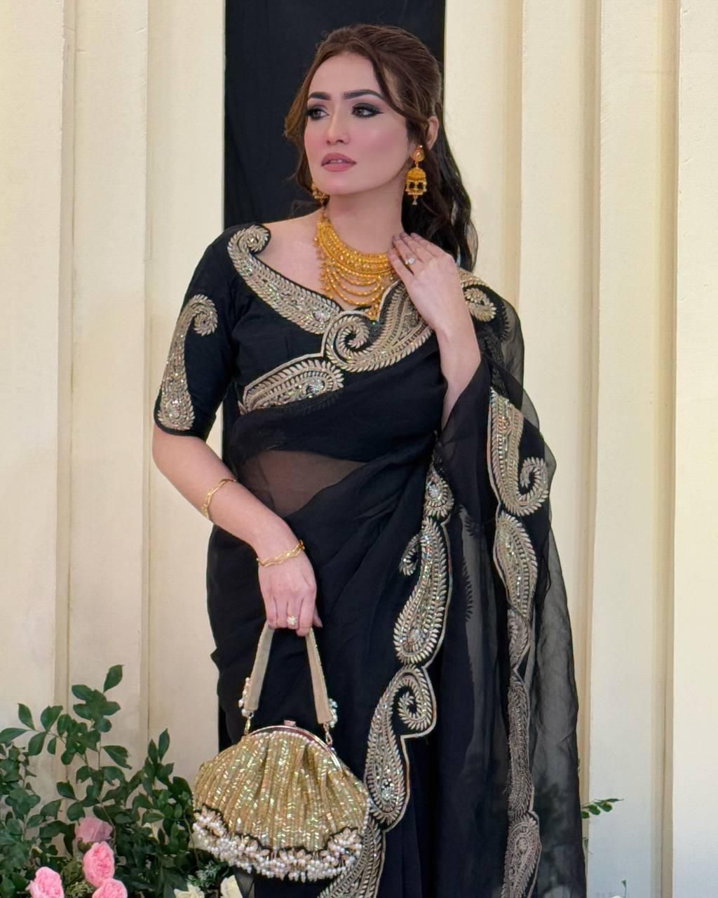 Black Pure Soft Rangoli Silk with c Pallu Zari Thread Saree