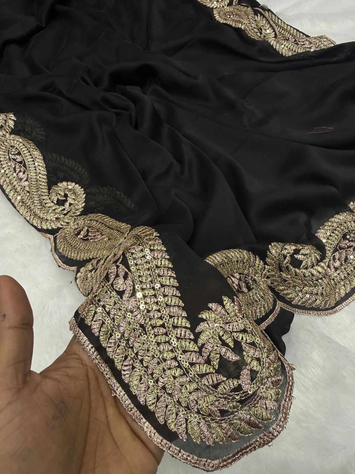 Black Pure Soft Rangoli Silk with c Pallu Zari Thread Saree 