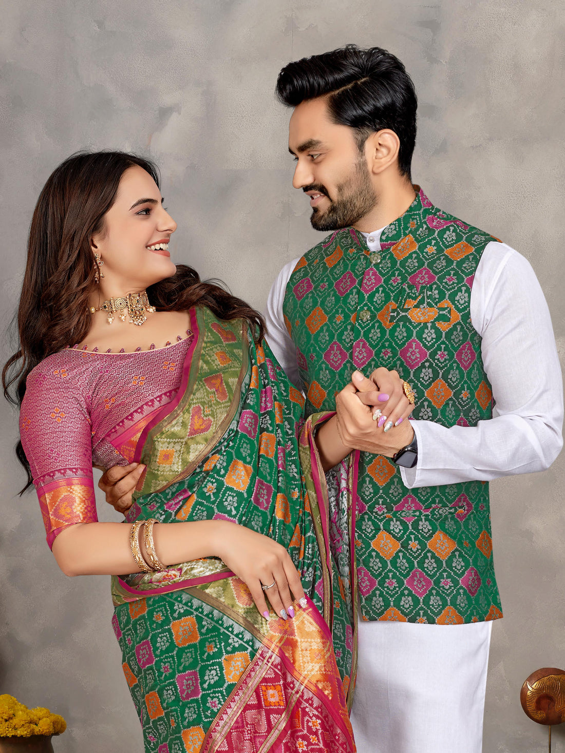 Green Pure Jecqard Weaving Silk Saree With Kurta Pajama Jacket Matching Couple Combo Set