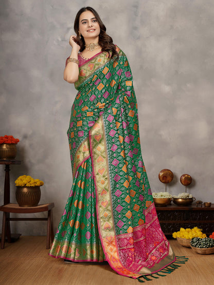 Green Pure Jecqard Weaving Silk Saree With Kurta Pajama Jacket Matching Couple Combo Set