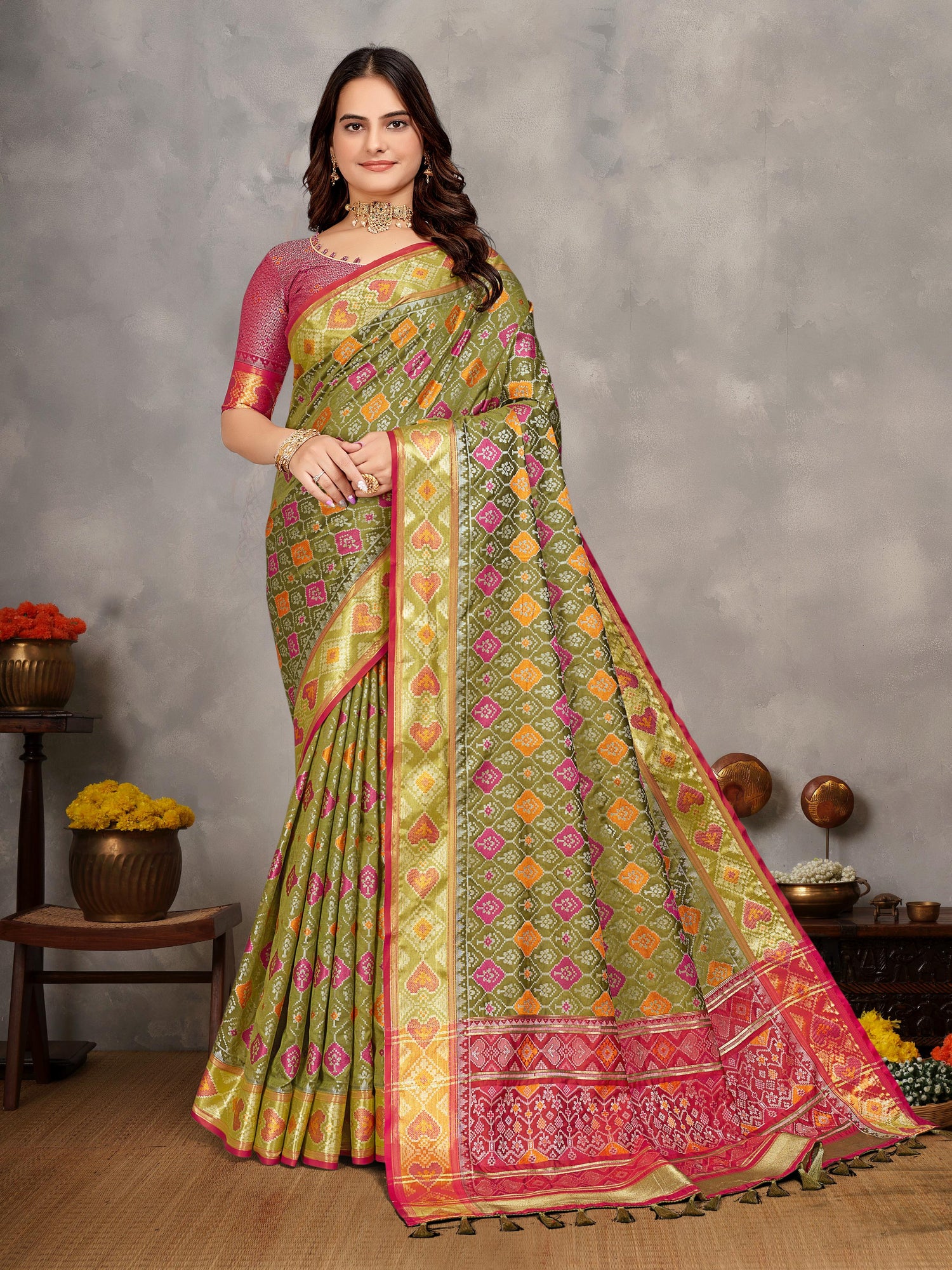 Mahendi Pure Jecqard Weaving Silk Saree With Kurta Pajama Jacket Matching Couple Combo Set