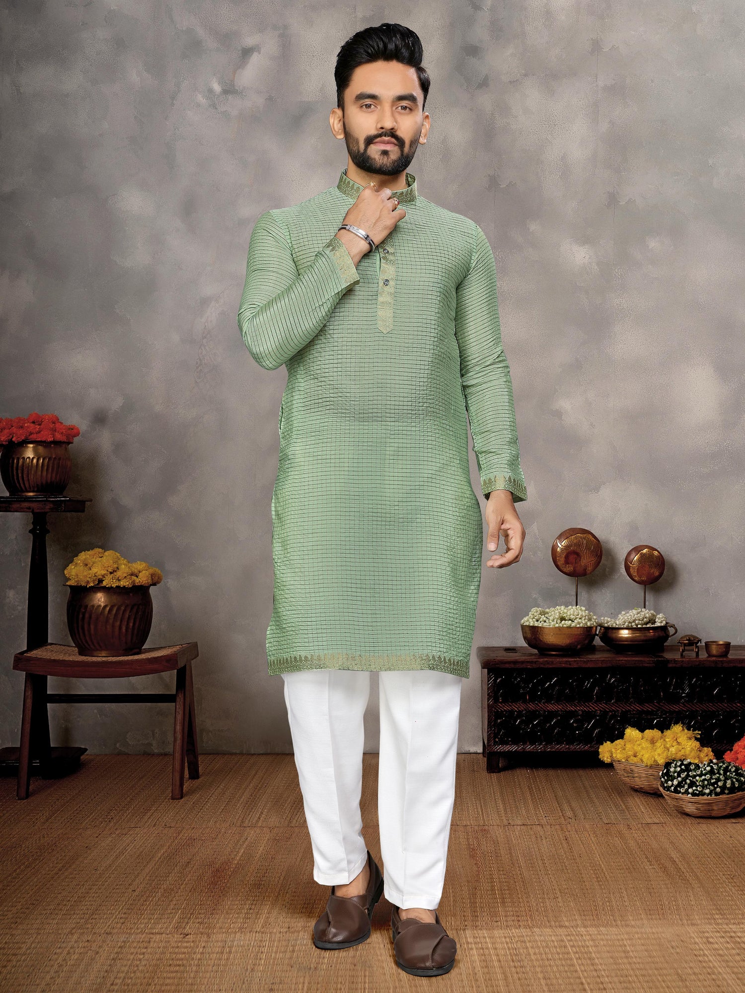 Green Pure Jari Checks Silk Saree With Kurta Pajama Matching Couple Combo Set