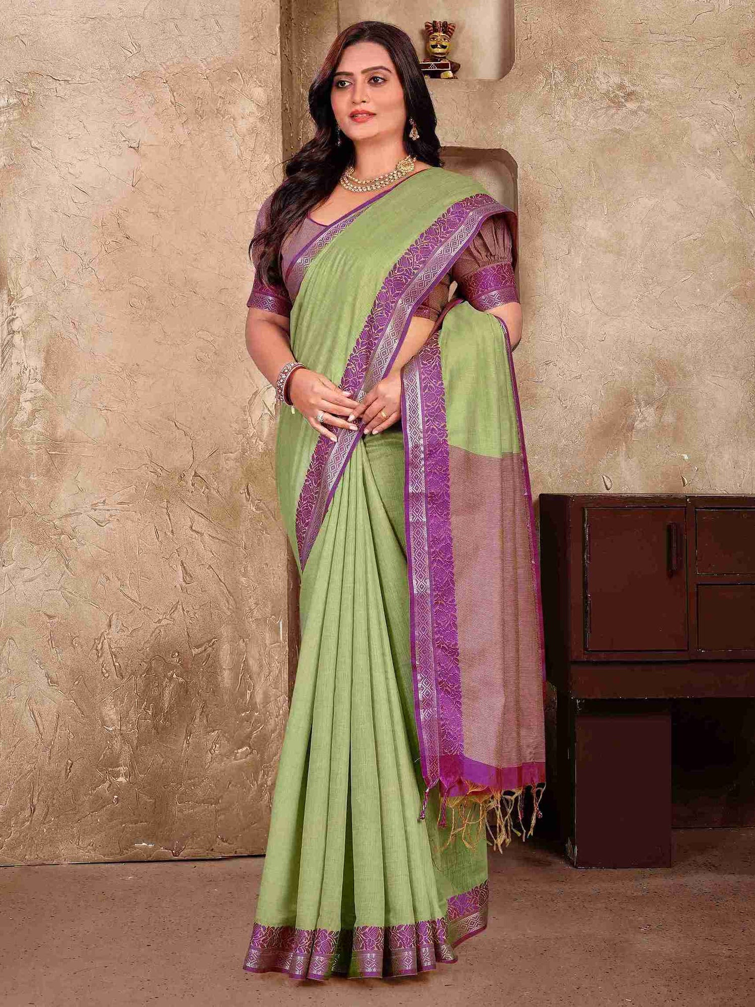 Green Pure Linen Silk Saree With Kurta Pajama Matching Couple Combo Set