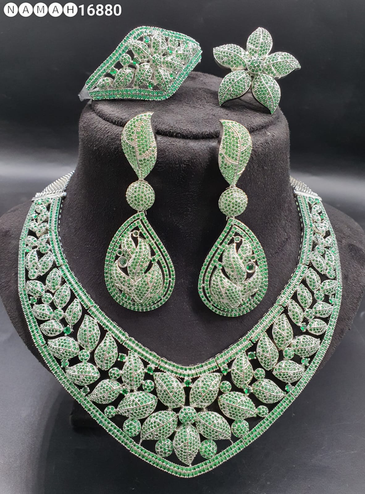 Green American Diamond Necklace Set