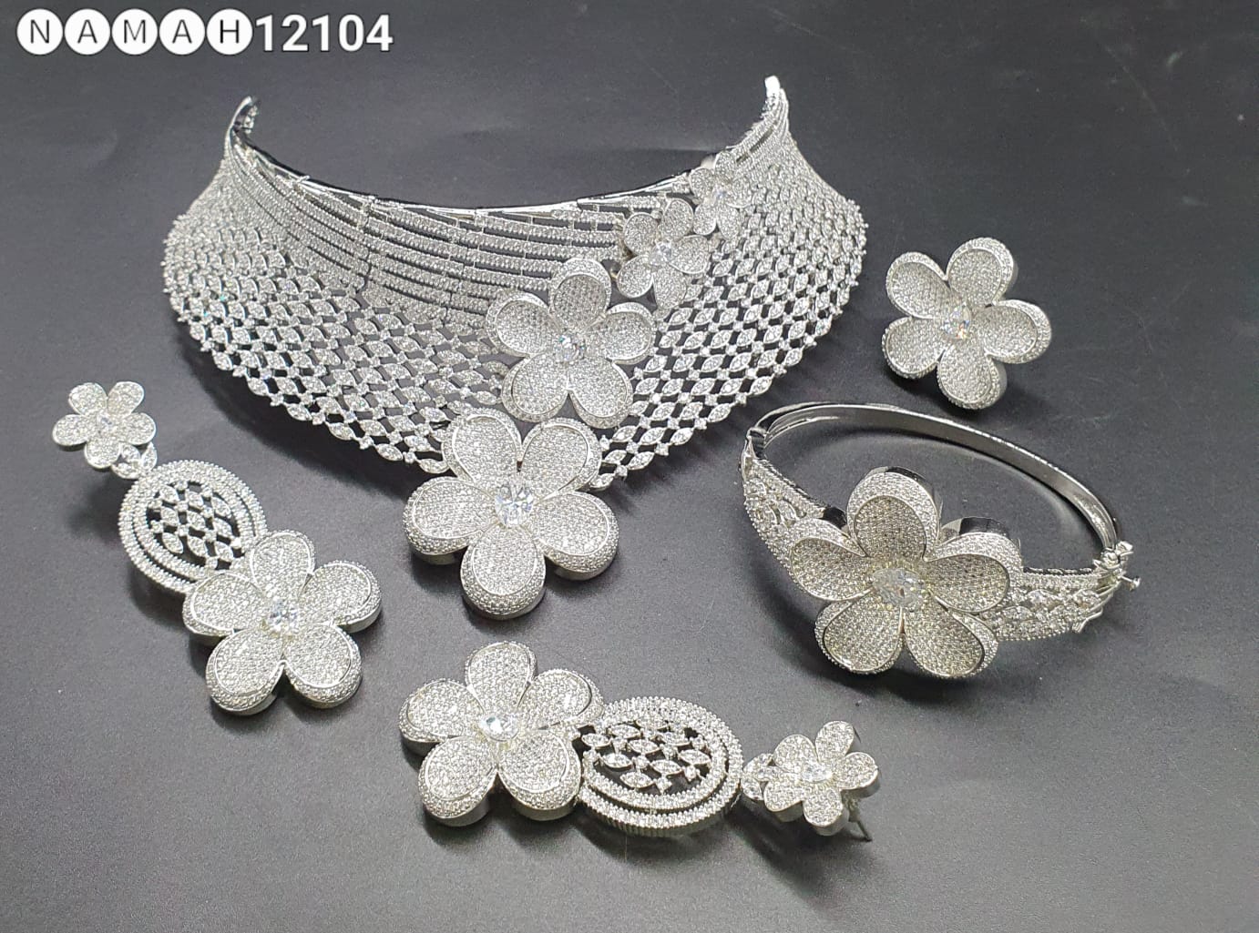 White American Diamond Necklace Set