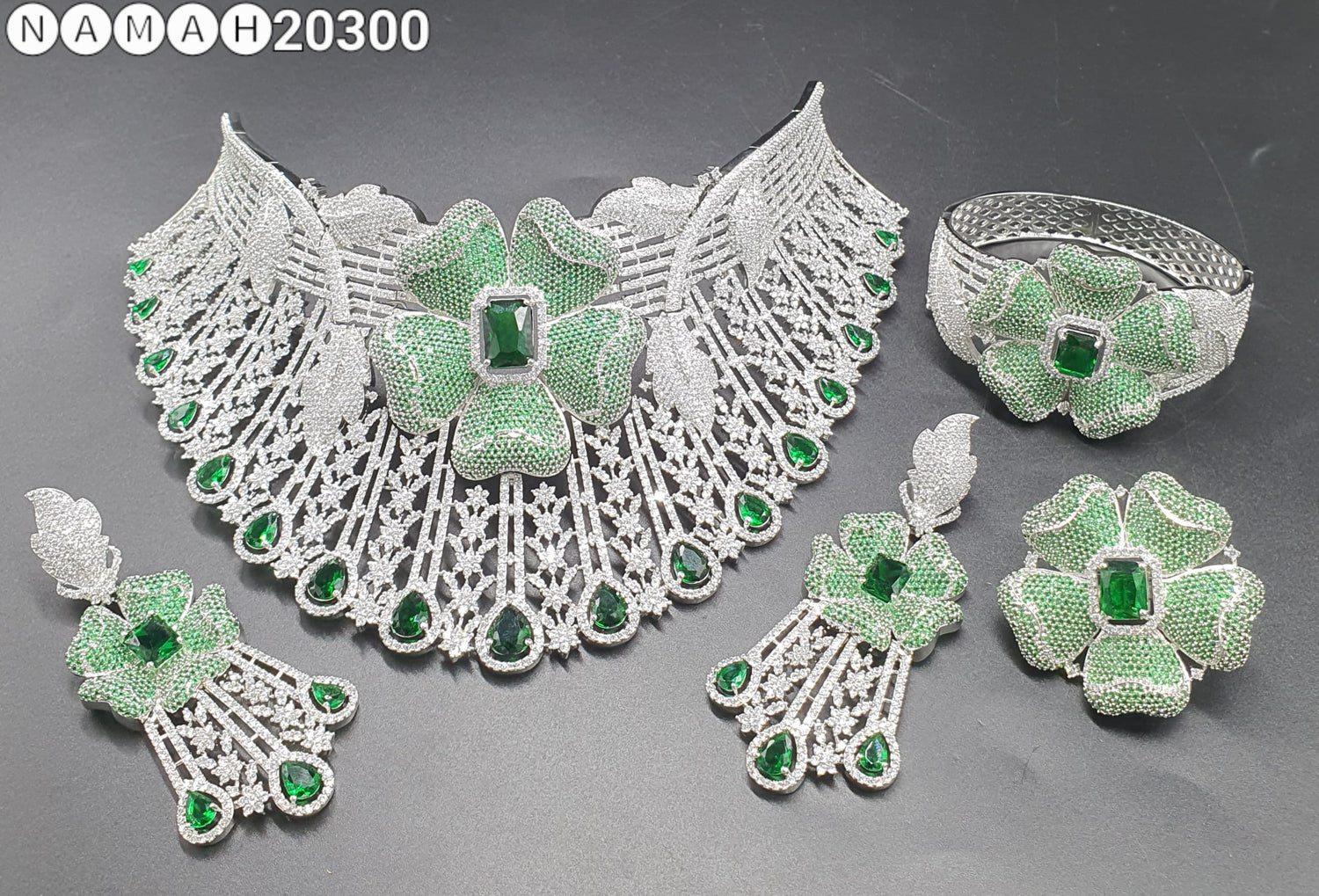 Green American Diamond Necklace Set