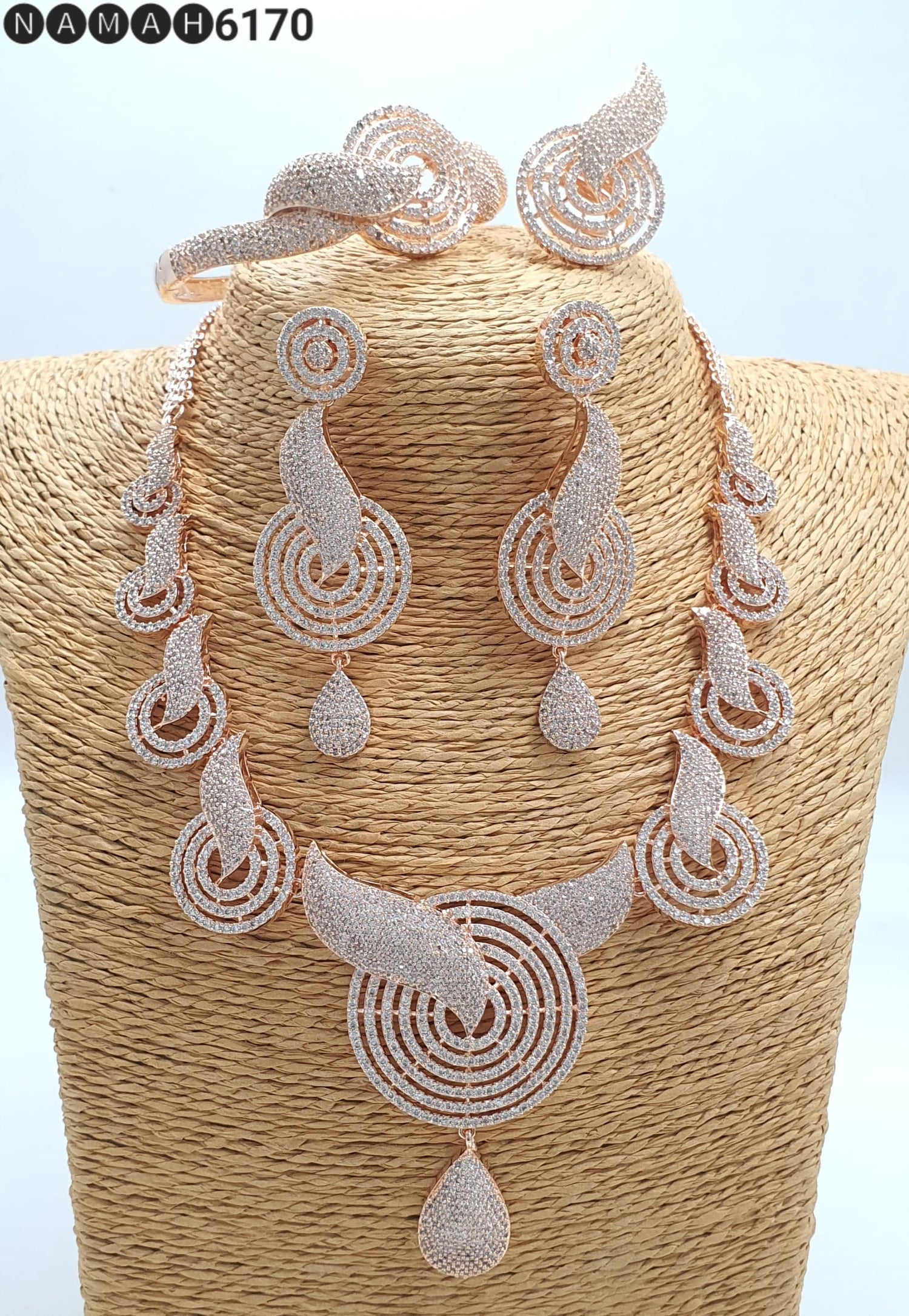 White American Diamond Necklace Set