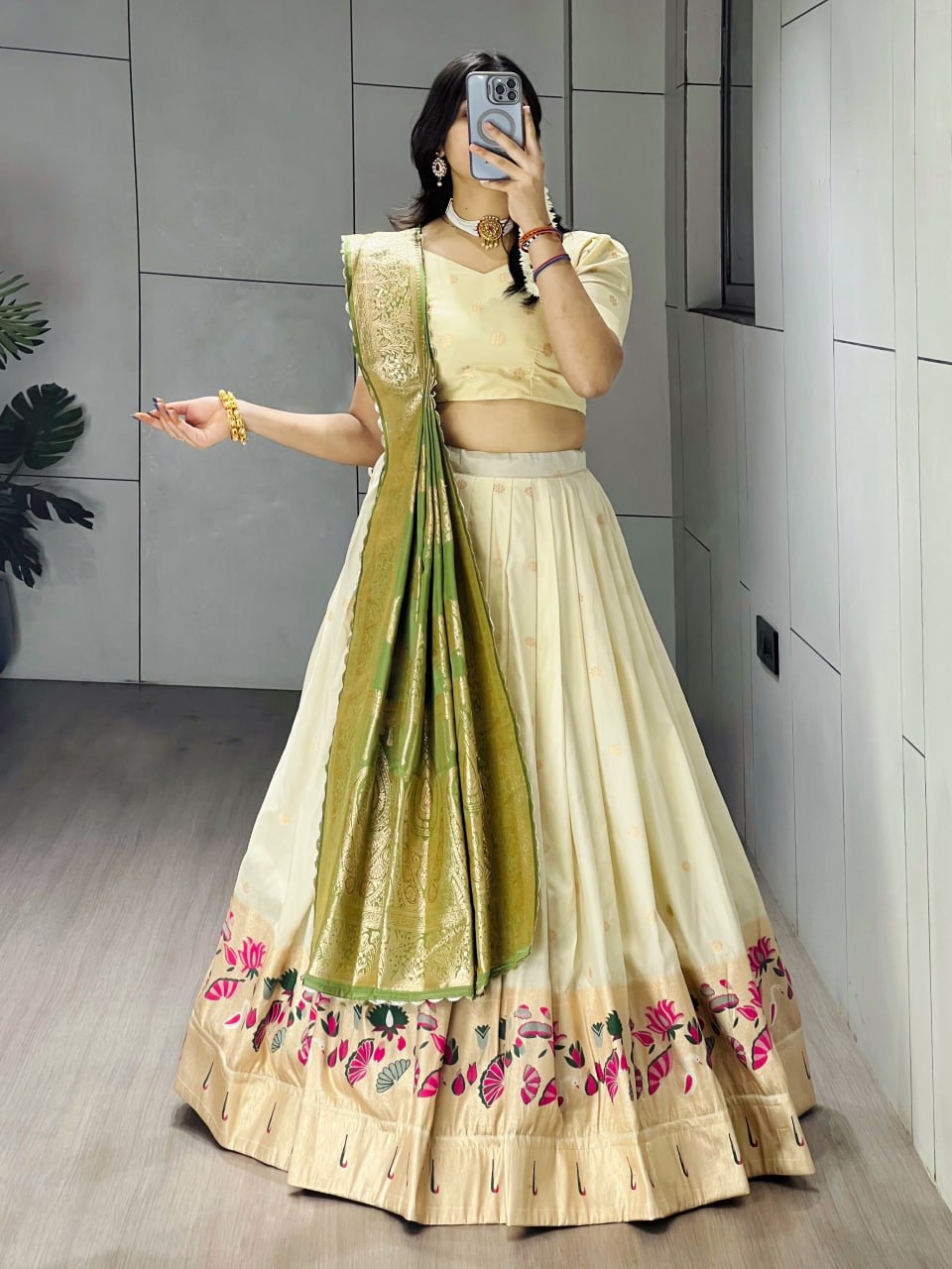 Green Pure Paithani Silk Zari Weaving Work Paithani Chaniya Choli 