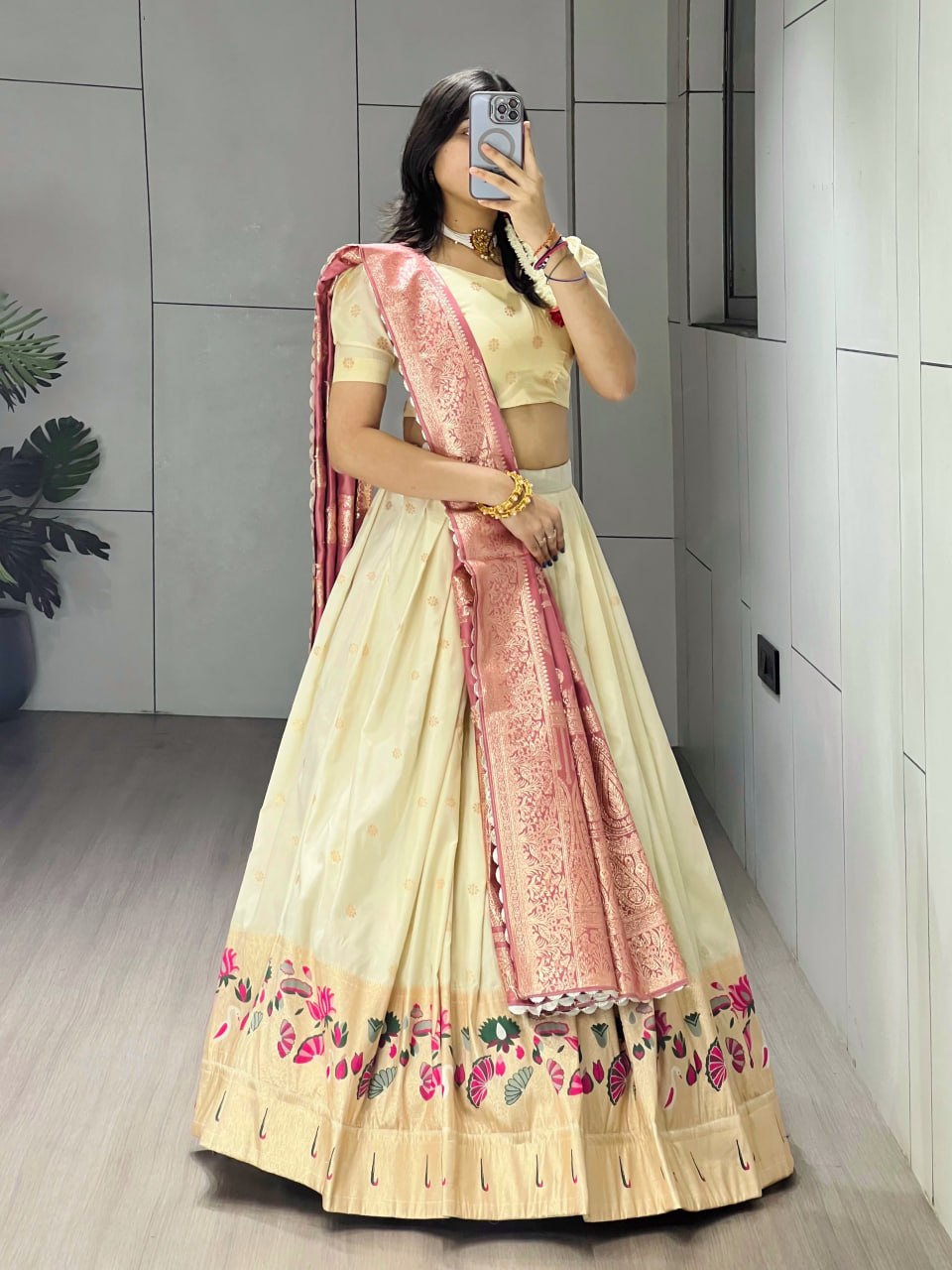 Pink Pure Paithani Silk Zari Weaving Work Paithani Chaniya Choli 