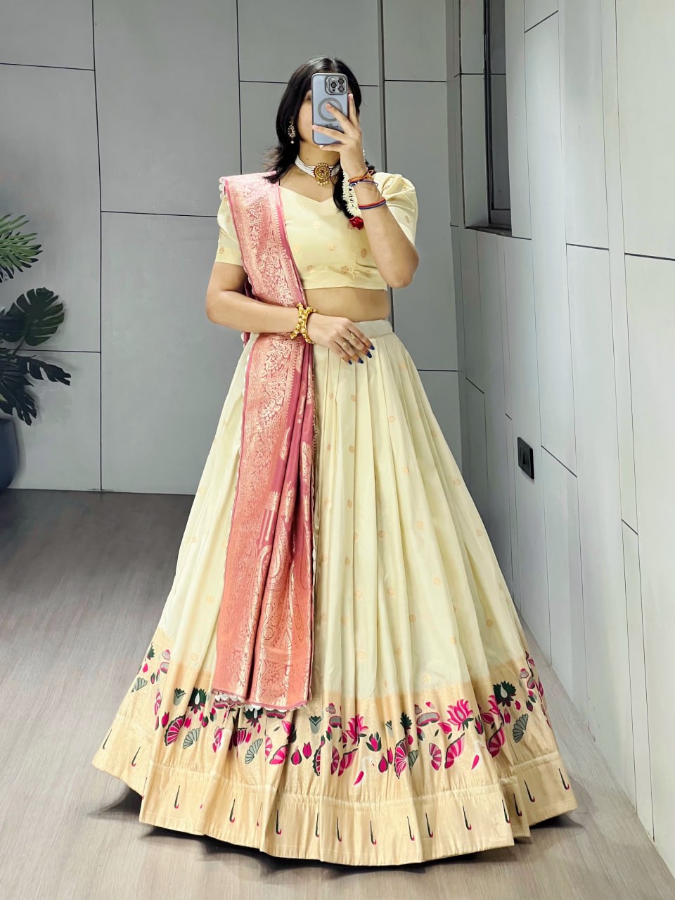 Pink Pure Paithani Silk Zari Weaving Work Paithani Chaniya Choli 