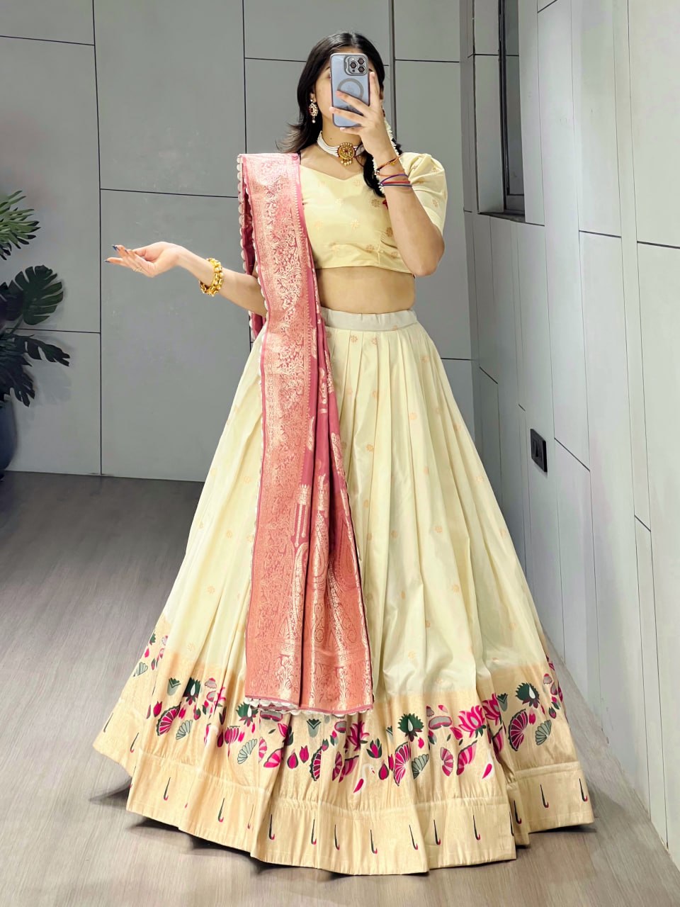 Pink Pure Paithani Silk Zari Weaving Work Paithani Chaniya Choli 