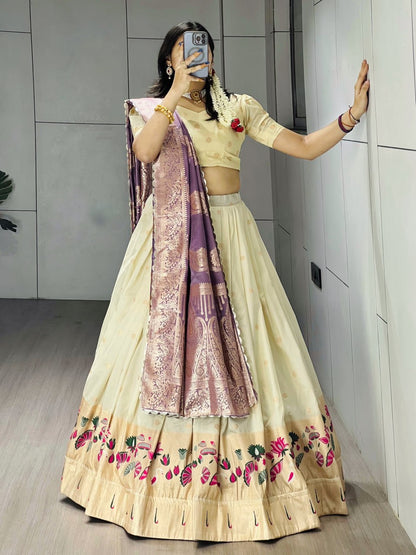 Purple Pure Paithani Silk Zari Weaving Work Paithani Chaniya Choli 