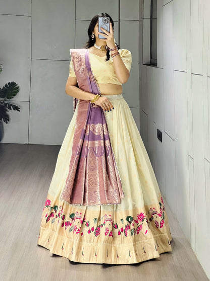 Purple Pure Paithani Silk Zari Weaving Work Paithani Chaniya Choli 
