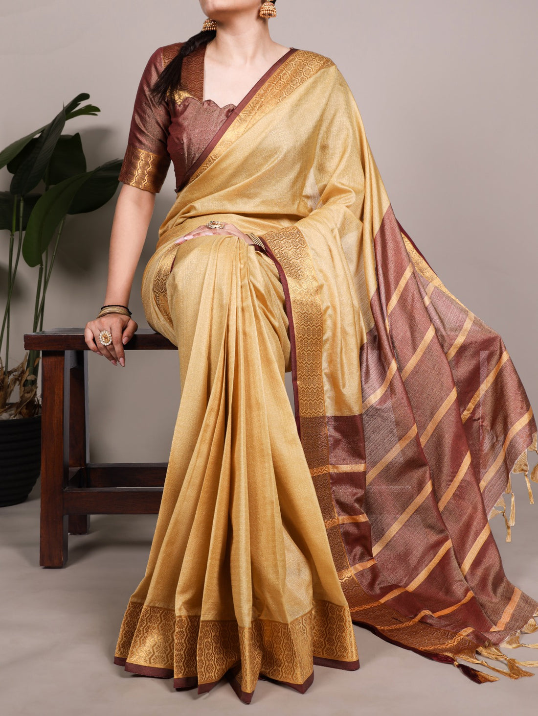 Cream Pure Poly Cotton Zari Weaving Work Cotton Saree