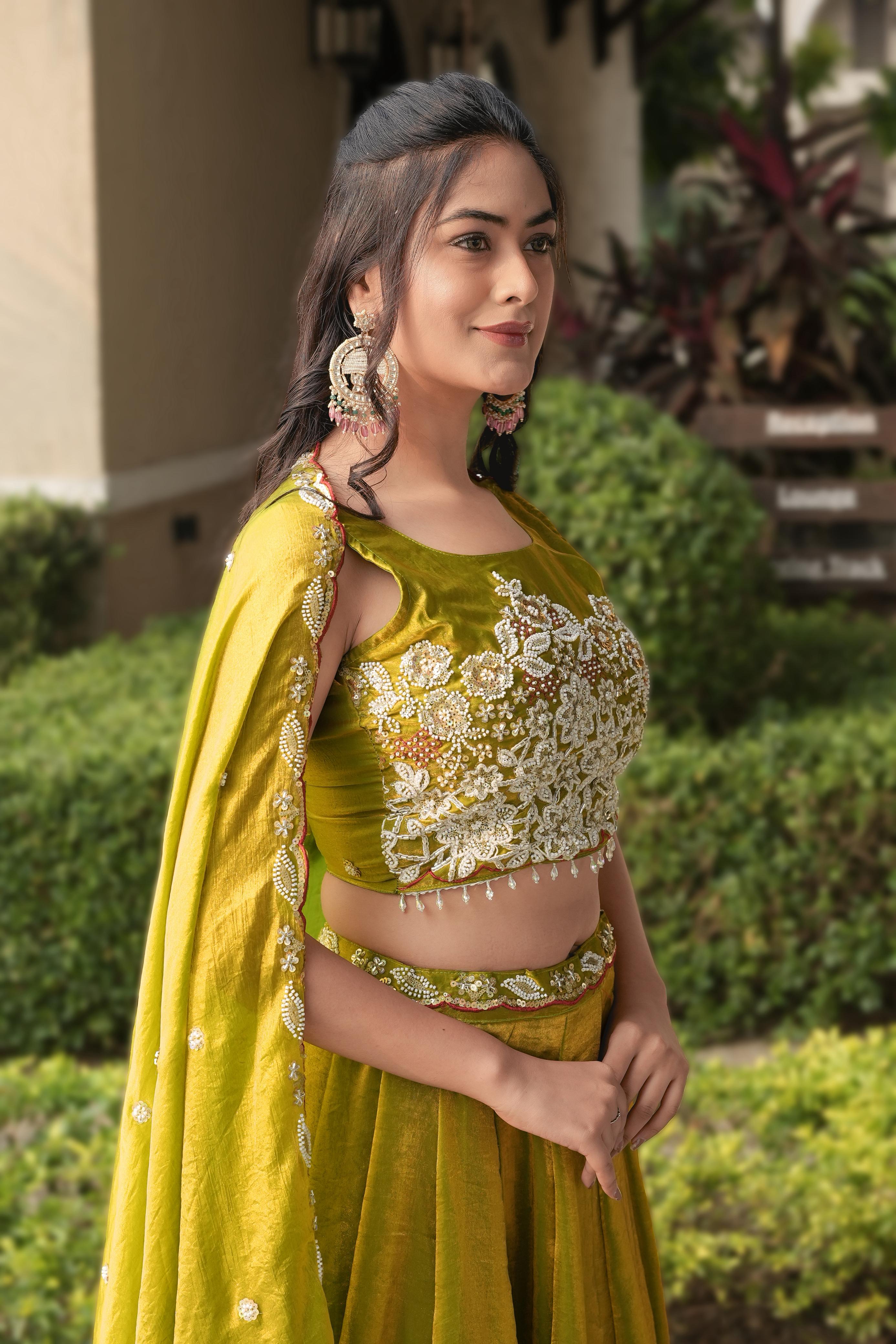 Antique Gold Pure Fendy Plain Flairy Kali Work Lehenga Choli 