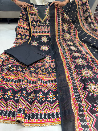 Black Pure Cotton 60x60 Kurti Pant Dupatta Set 